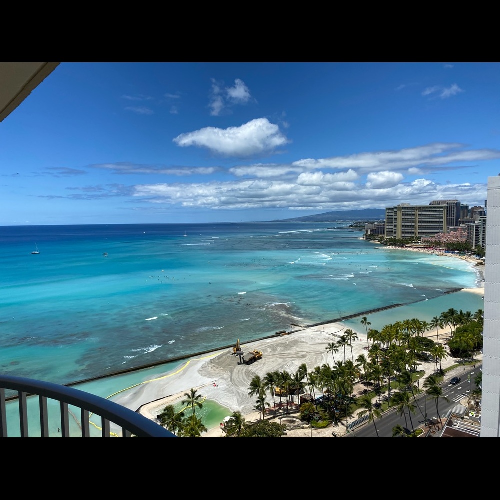 Meet your Posher, Raquel